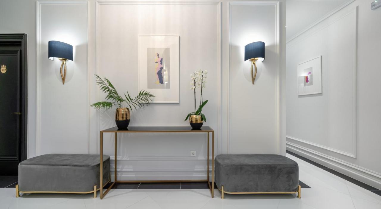 Praxitelous Luxury Suites Athena Bagian luar foto