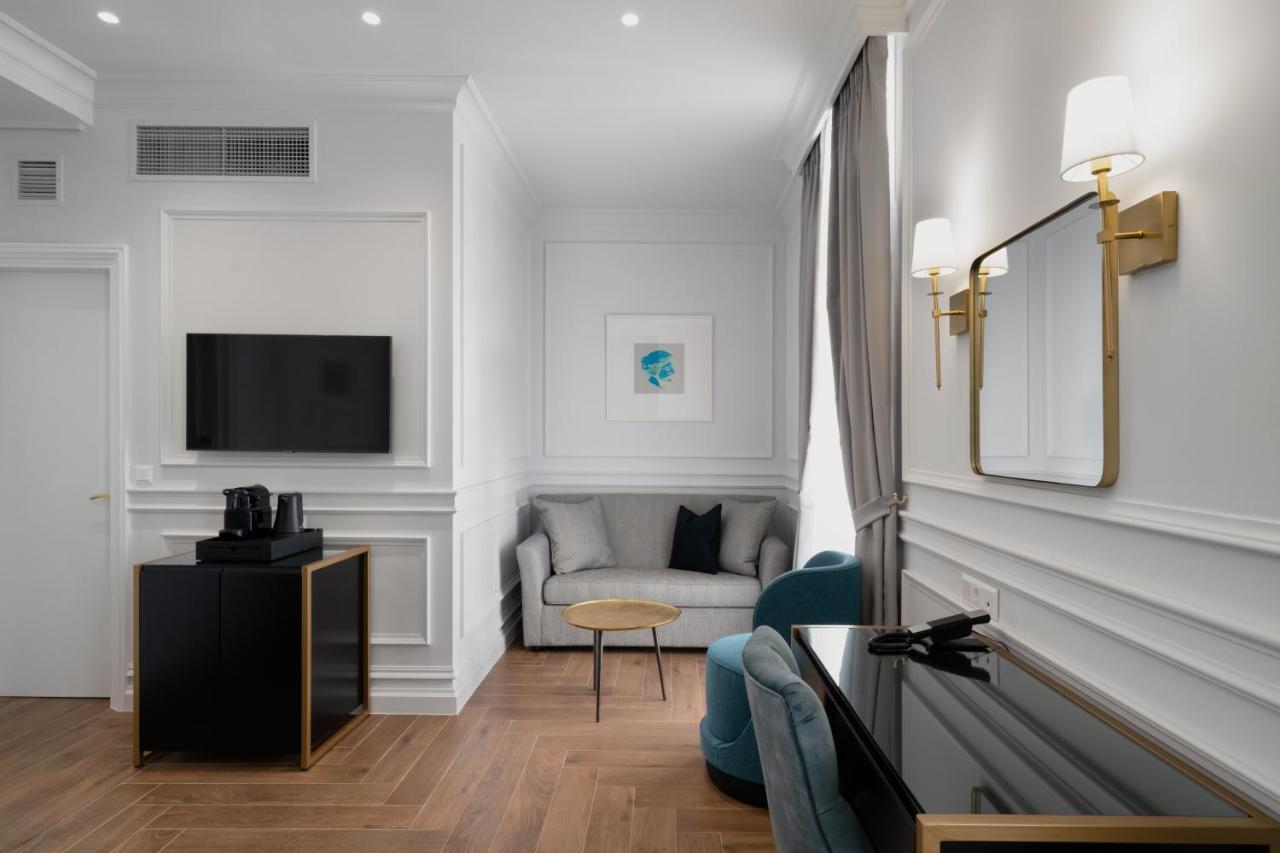 Praxitelous Luxury Suites Athena Bagian luar foto