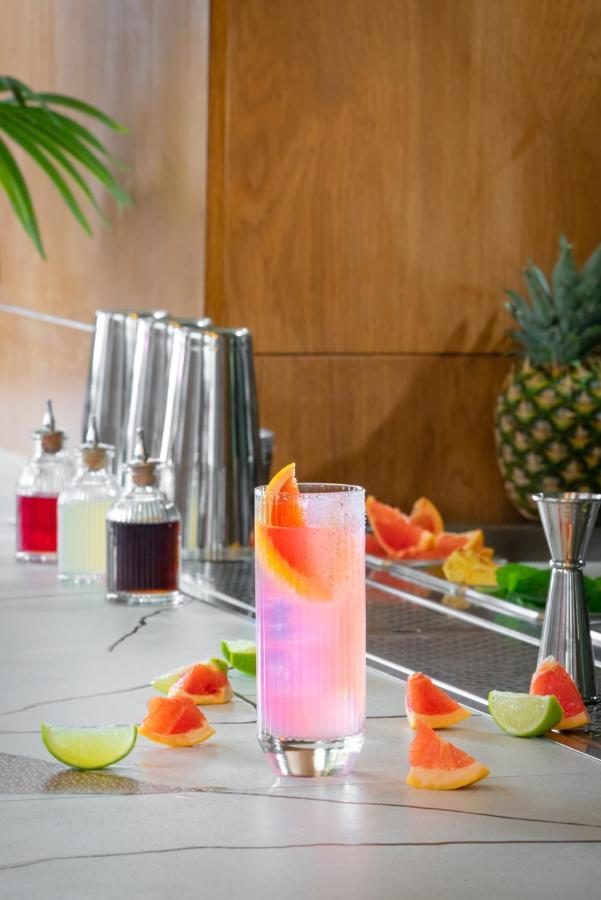 Praxitelous Luxury Suites Athena Bagian luar foto