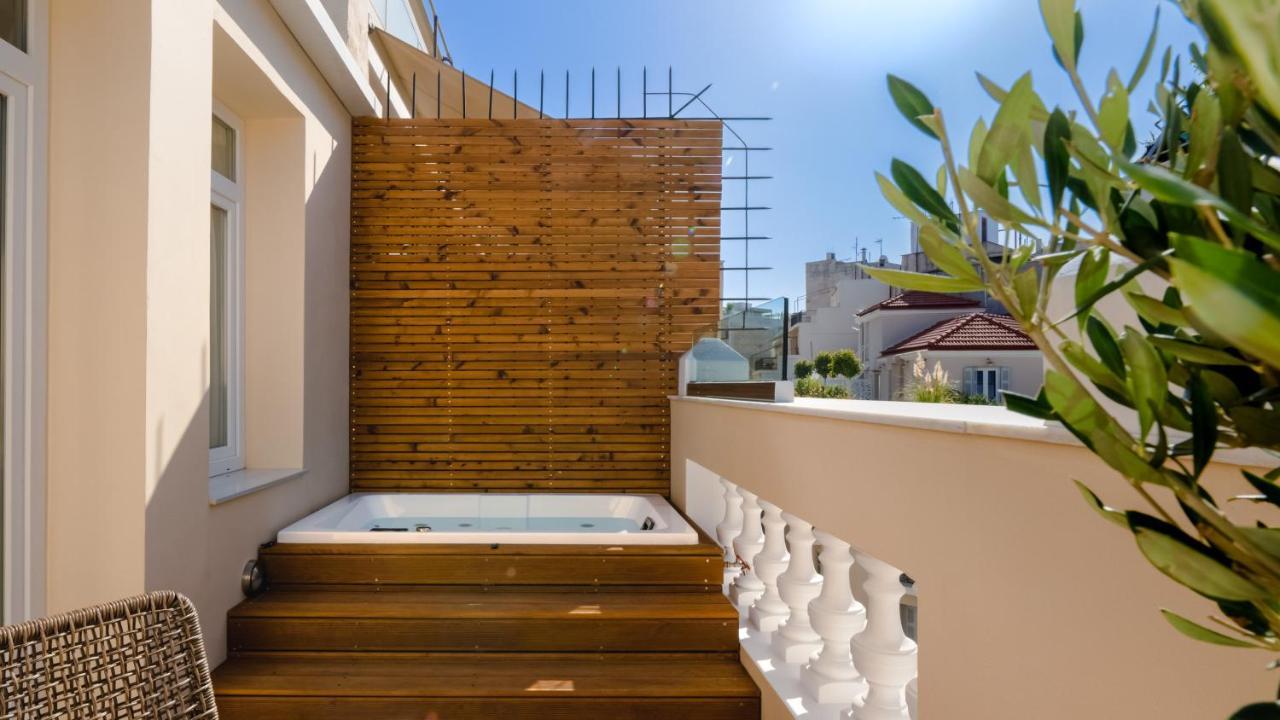 Praxitelous Luxury Suites Athena Bagian luar foto